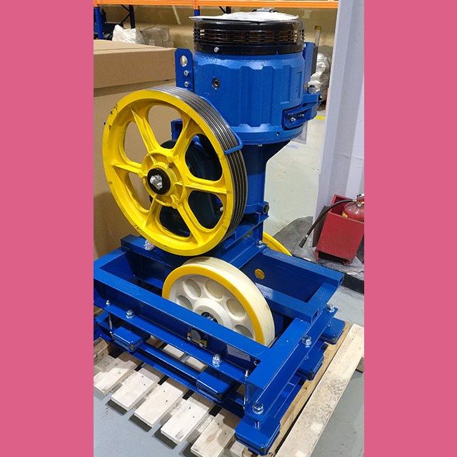 Лебедка 13 VTR-M ZAA9676B6-930