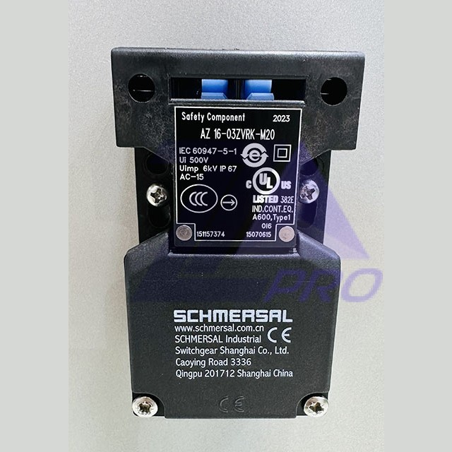Выключатель безопасности AZ 16-03ZVRK-M20 SCHMERSAL