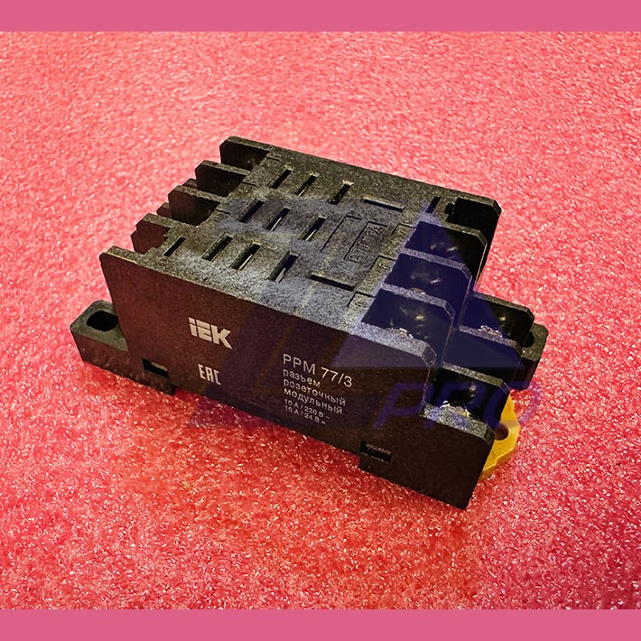 Разъем розеточный модульный PPM 77/3 iEK
