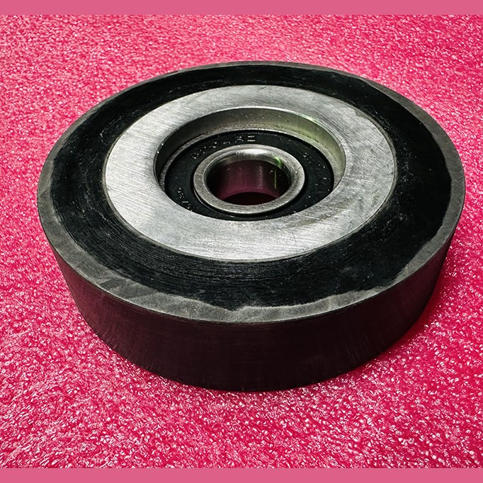 Ролик 100мм, h=25мм подшипник 6204 ступени эскалатора Schindler