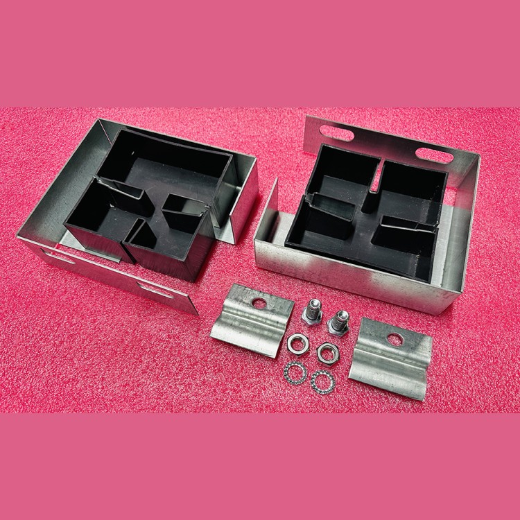 Установочный комплект кронштейнов для маслосборников в приямок лифта