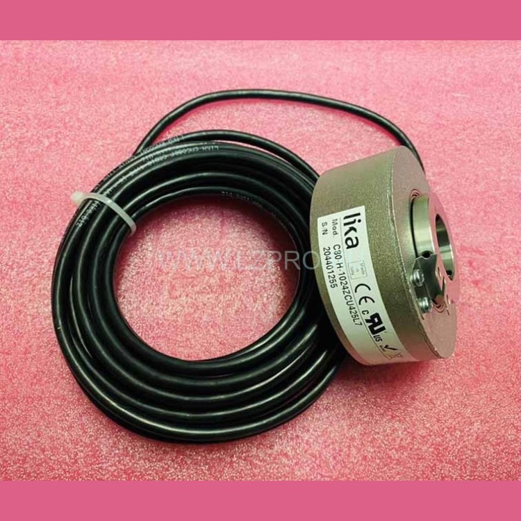 Энкодер инкрементный на вал d-25 мм, 5-30V C80-H4-01024-ZCU-25-ST-RL070 (C80-H-1024ZCU425L7) Lika