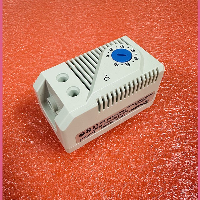 Термостат щитовой NO 7T.91.0.000.2303 Finder