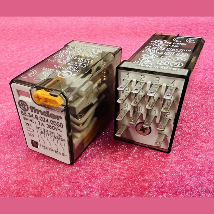 Реле промежуточное 24VAC 7A 55.34.8.024.0050 Finder