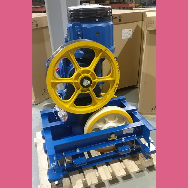 Лебедка лифтовая 13 VTR  ZAA9676B3-1-775