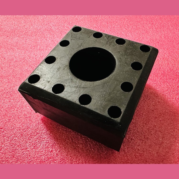 Амортизатор рамы лебедки полиуретановый 001.02.00.044-02 КМЗ