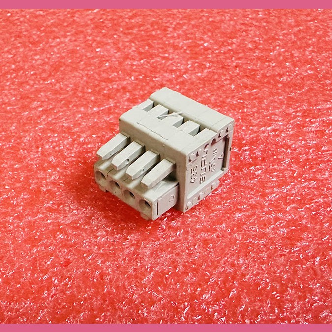 Разъем розетка 3,5мм 4 полюса 435104 SUPU