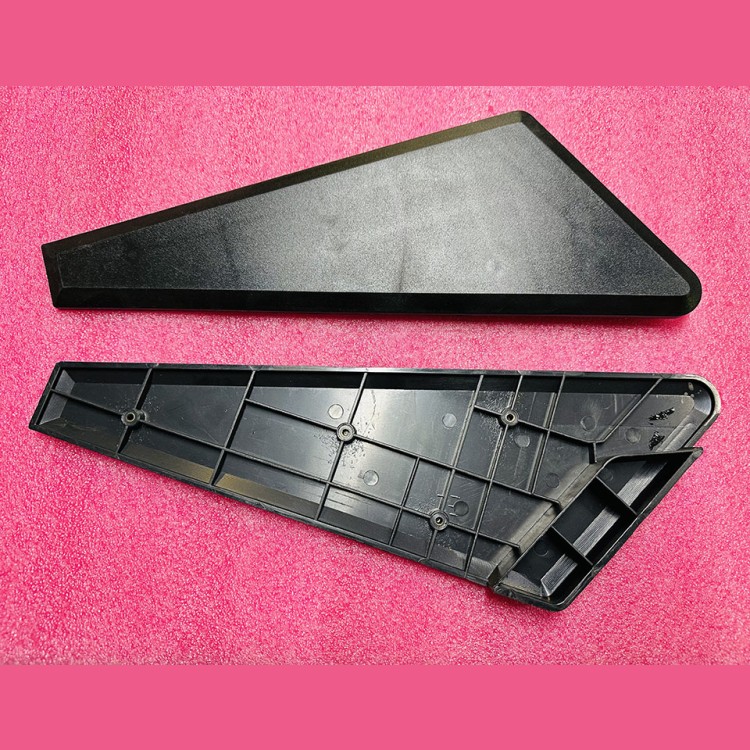 Отбойник (накладка) боковой правый траволатора GAA384KG2 Otis