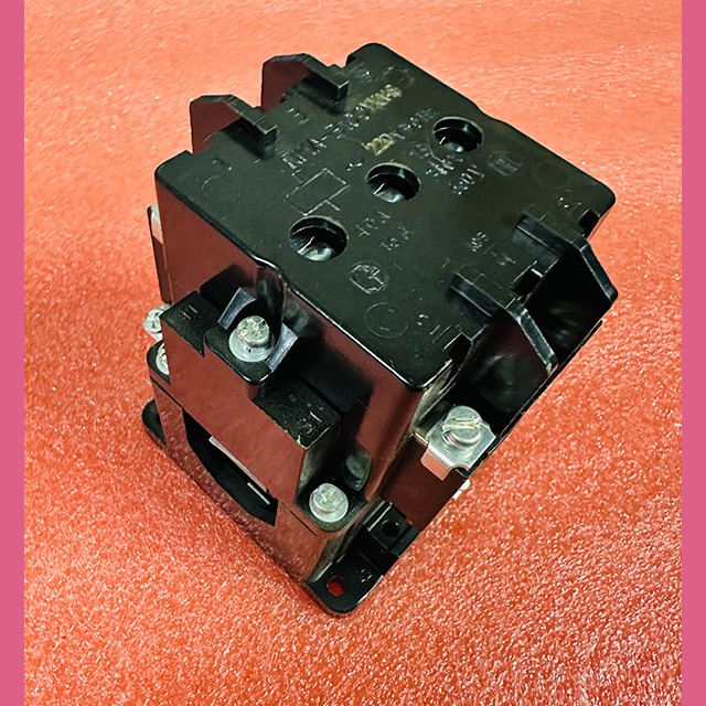 Электромагнитный пускатель ПМА 3100 УХЛ4 Б 110В 2з+2р ТЭ