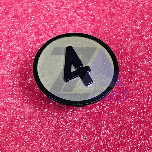 Толкатель кнопочного модуля (накладка) "4" черный KM801054G004 Kone