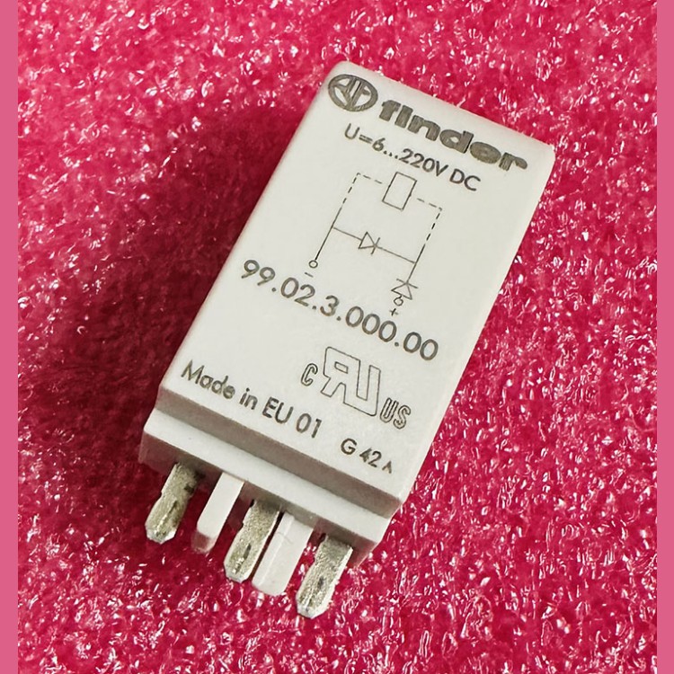 Модуль защиты RC-цепь 6...220VDC 99.02.3.000.00 Finder