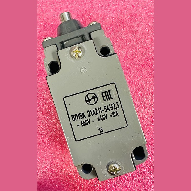 Выключатель путевой ВП15К21А211-54У2.3