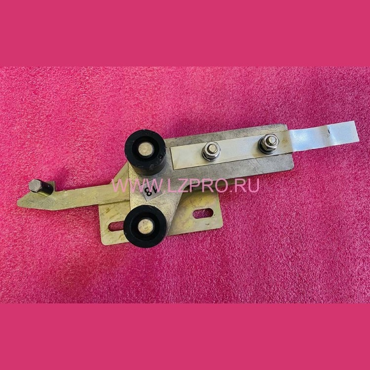 Замок ДШ правый (старого образца) 0401.36.11.090-02 МЛЗ