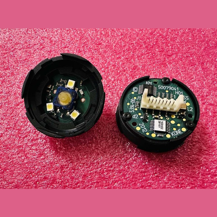 Модуль кнопочный приказной белая подсветка F2KKIBW KM857782G02 Kone