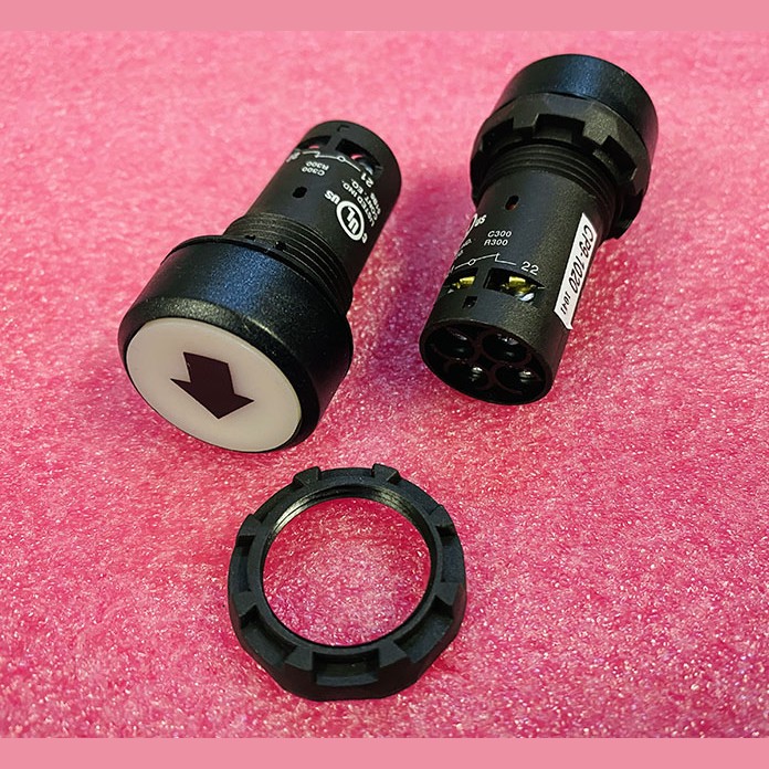 Выключатель кнопочный, толкатель с стрелкой Type C IEC 60947-5-1 ABB