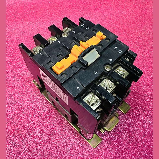 Пускатель электромагнитный ПМЛ-4100М 0*4Б 70А 380В Этал