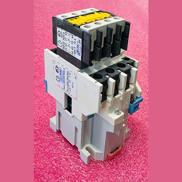 Пускатель магнитный ПМ12-025151 УХЛ4 220В 2з+3р Класс А КЗЭ