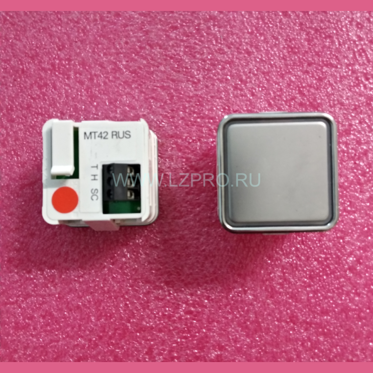 Модуль кнопочный без символов красная подсветка MT42RUS Schaefer ЩЛЗ